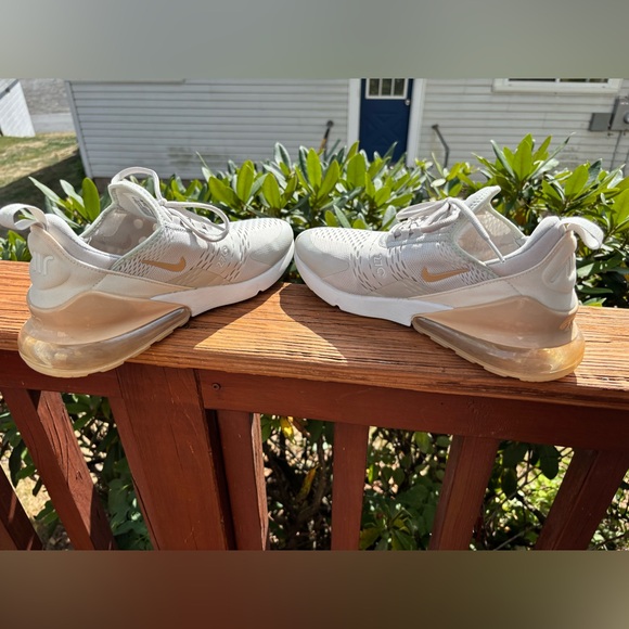 Nike Air Max 270
Light Bone Sail Coconut Milk Sesame (Women's)11 - Picture 8 of 8